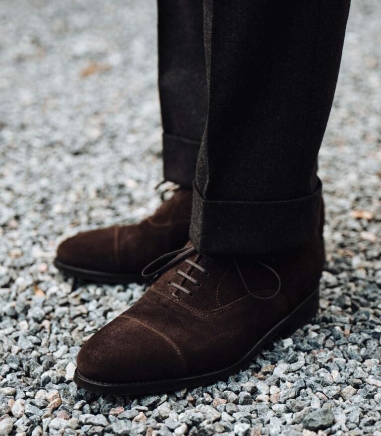 OLD MONEY SHOES - OXFORD SHOES - Morjas Suede Oxfords in Dark Brown Suede